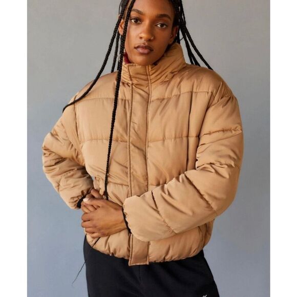 Urban Outfitters Cropped Tan Puffer Jacket Sz Large - Picture 1 of 8